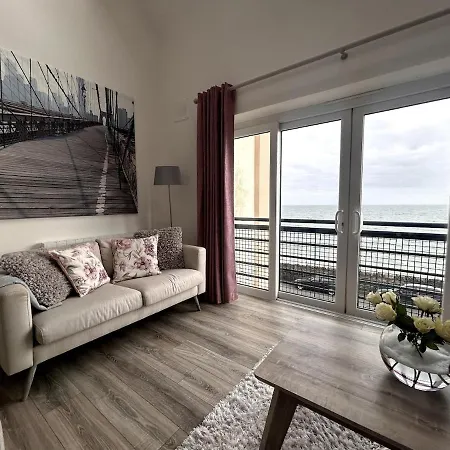 Seafront In Apartment *